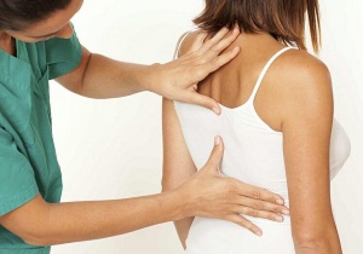 Ja jums ir aizdomas par krūšu kurvja osteohondrozes attīstību, jums jāapmeklē ārsts